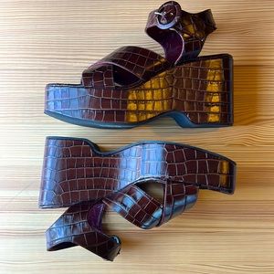 STAUD, Jane platform sandal, mahogany, faux crocodile, size 11/41